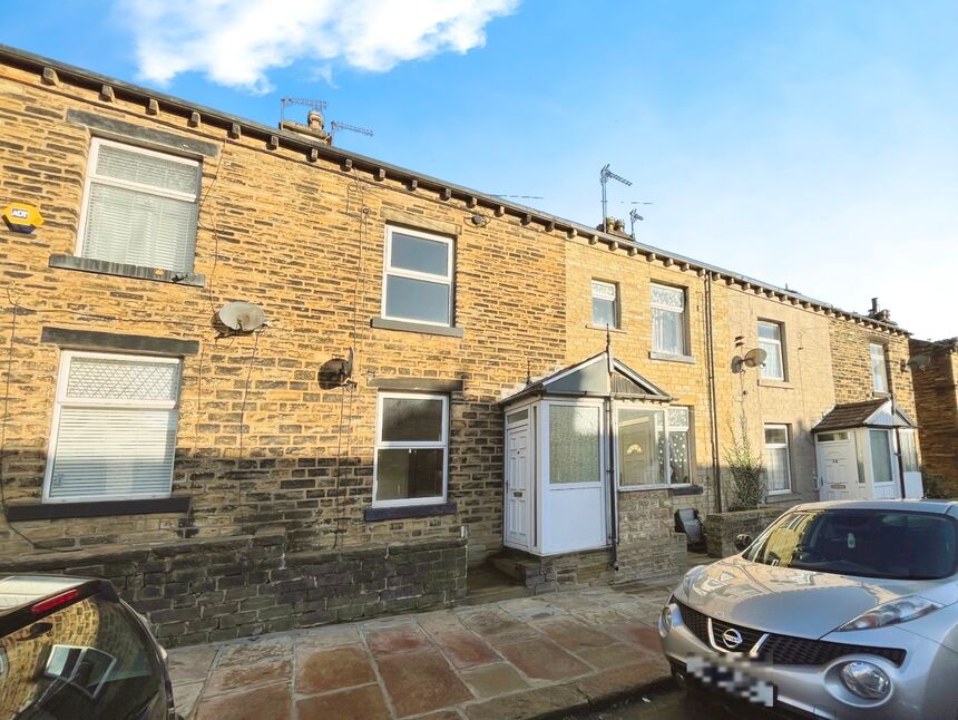 Main image of 2 bedroom Mid Terrace House to rent, Woodside Place, Halifax, West Yorkshire, HX3