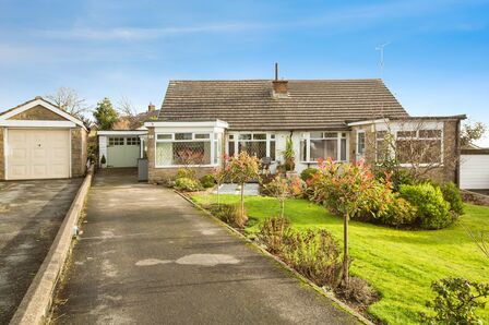 2 bedroom Semi Detached Bungalow for sale