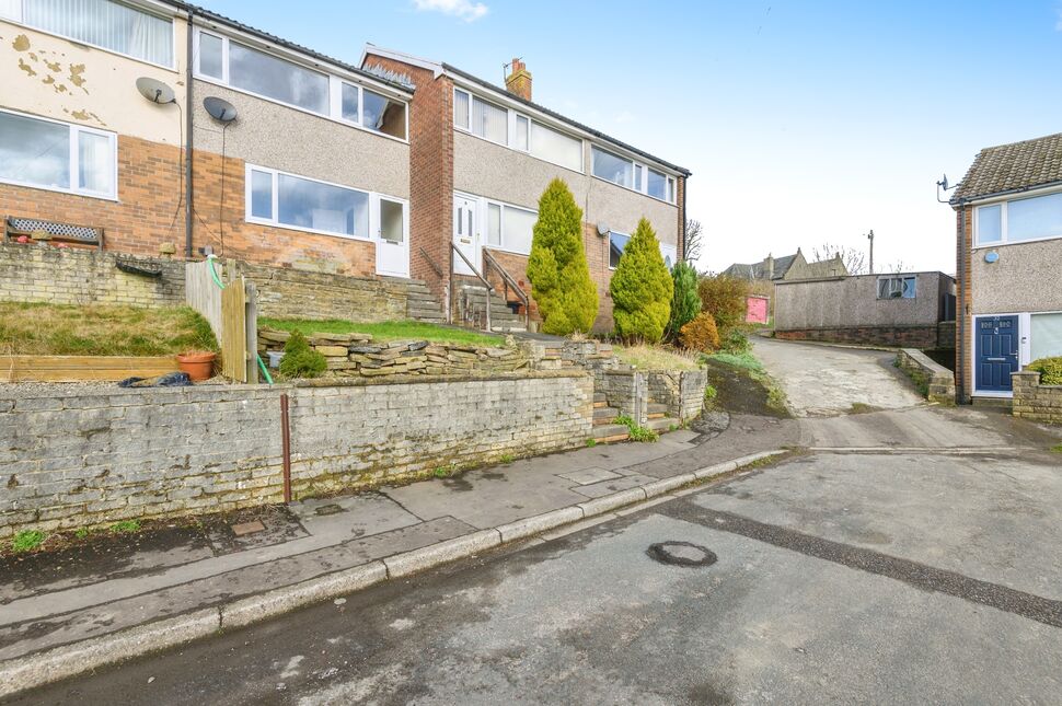 Main image of 3 bedroom Mid Terrace House for sale, Stephen Close, Halifax, West Yorkshire, HX3