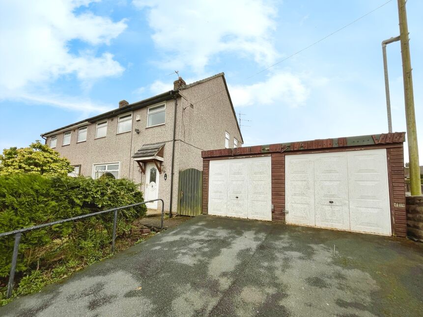 Main image of 3 bedroom Semi Detached House to rent, Broadley Crescent, Halifax, West Yorkshire, HX2