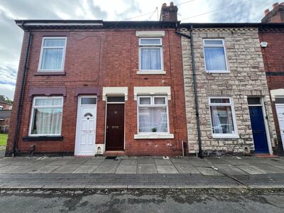 2 bedroom Mid Terrace House for sale