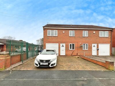 Somerset Road, 3 bedroom Semi Detached House for sale, £180,000