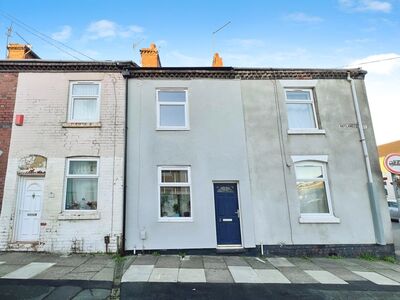 2 bedroom Mid Terrace House for sale