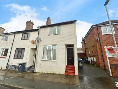 2 bedroom End Terrace House to rent