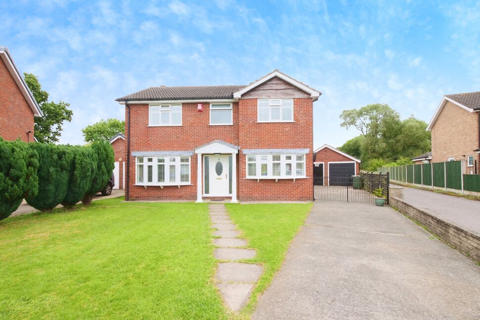 Main image of 4 bedroom Detached House for sale, Avon Drive, Huntington, North Yorkshire, YO32