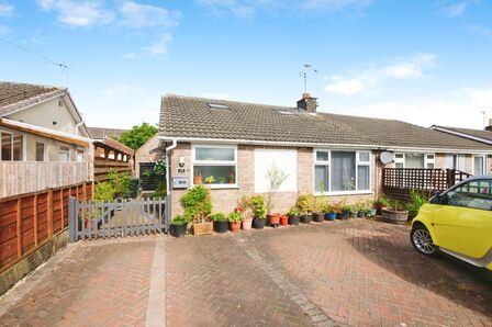 Cleveland Way, 3 bedroom Semi Detached Bungalow for sale, £300,000