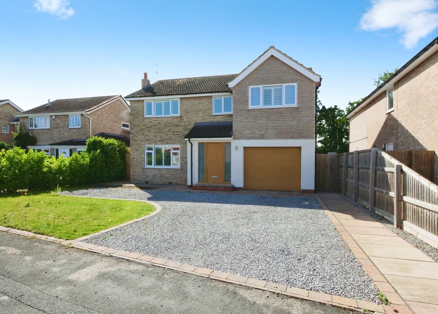 4 bedroom Detached House for sale