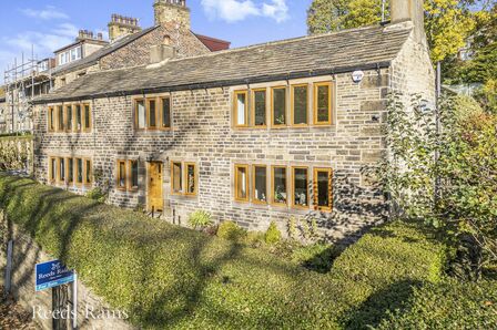 Burnley Road, 4 bedroom Detached House for sale, £500,000