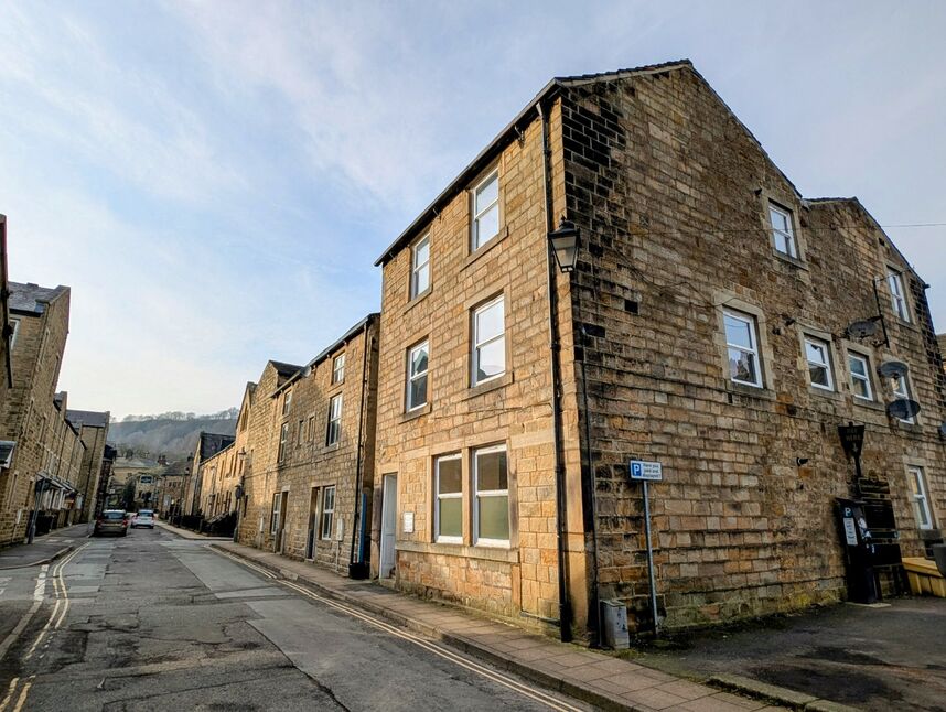 Main image of 2 bedroom  Flat to rent, Dale Street, Todmorden, West Yorkshire, OL14