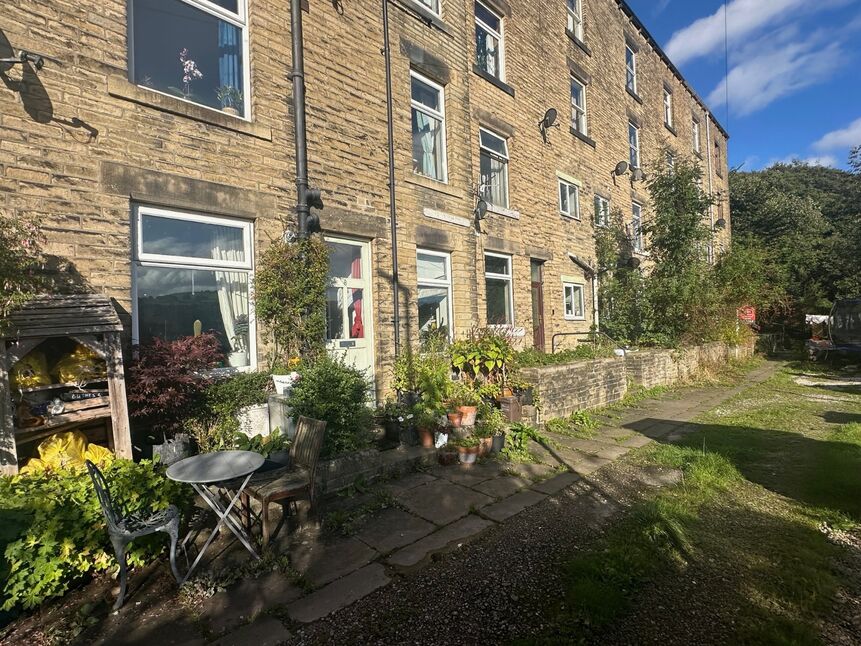 Main image of 2 bedroom Mid Terrace House for sale, Illingworth Villas, Hebden Bridge, HX7