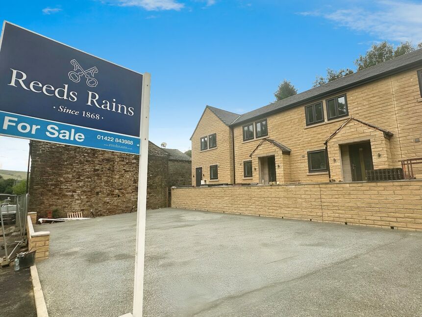 Main image of 3 bedroom Mid Terrace House for sale, Burnley Road, Todmorden, OL14