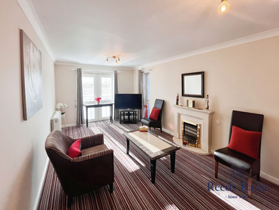 1 bedroom  Flat for sale