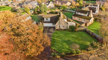 Mill Lane, 4 bedroom Detached House for sale, £575,000