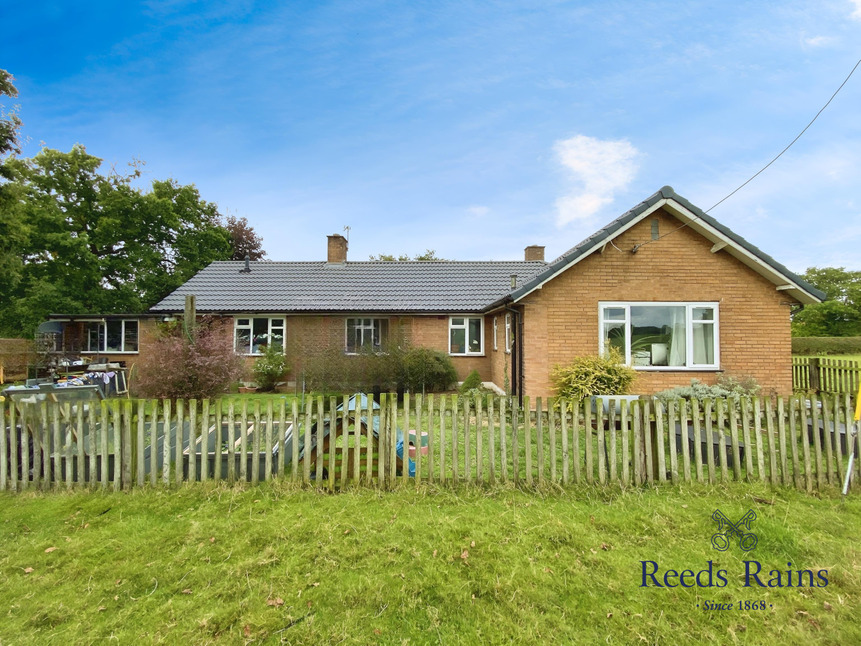 3 bedroom Detached Bungalow for sale