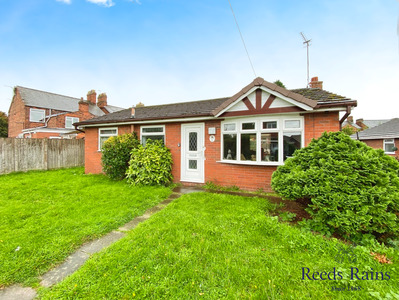 2 bedroom Detached Bungalow for sale