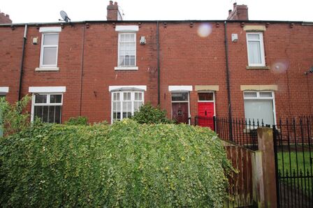 Rede Avenue, 2 bedroom Mid Terrace House for sale, £30,000