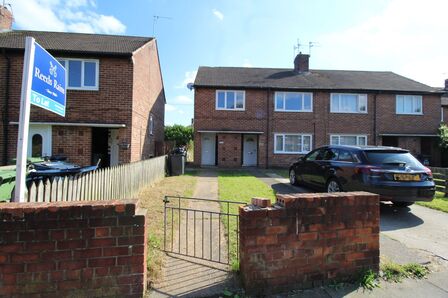 Finchale Road, 2 bedroom End Terrace House to rent, £650 pcm