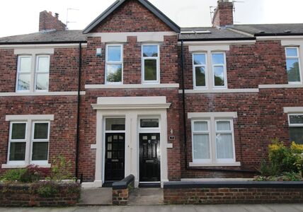 Beaumont Terrace, 3 bedroom Mid Terrace House for sale, £240,000