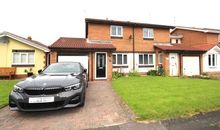 North Drive, 2 bedroom Semi Detached House for sale, £189,950