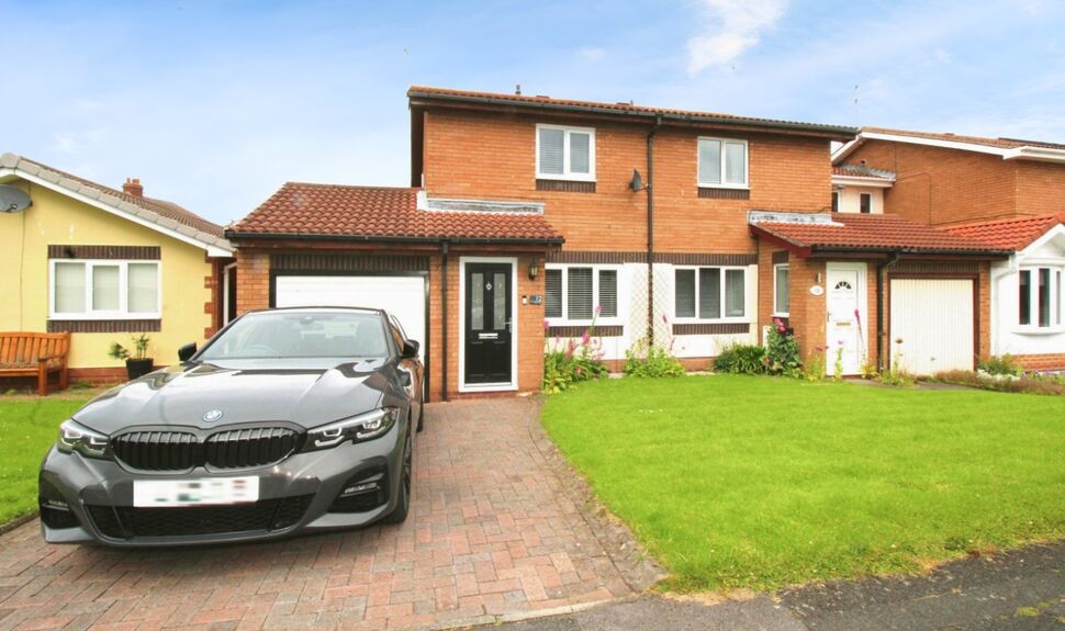 Main image of 2 bedroom Semi Detached House for sale, North Drive, Hebburn, Tyne and Wear, NE31