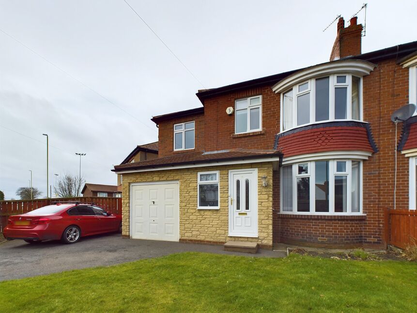 4 bedroom Semi Detached House for sale