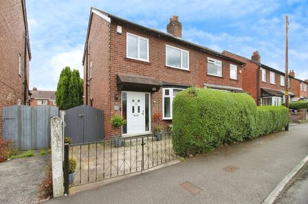 Dial Road, 3 bedroom Semi Detached House to rent, £1,200 pcm