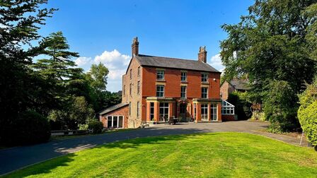 Offerton Road, 7 bedroom Detached House for sale, £1,000,000