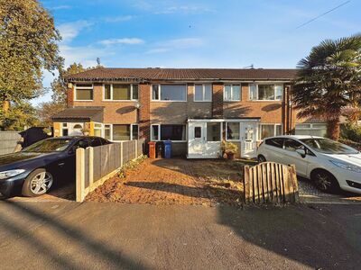 Winster Grove, 3 bedroom Mid Terrace House for sale, £225,000