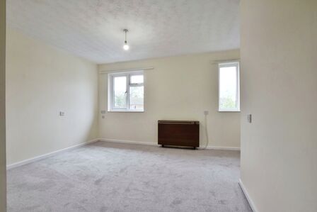 1 bedroom  Flat for sale