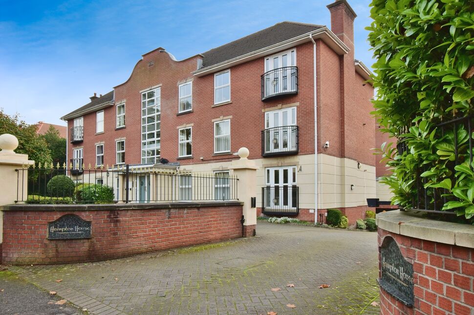 Main image of 2 bedroom  Flat for sale, Bramhall Lane South, Bramhall, Cheshire, SK7