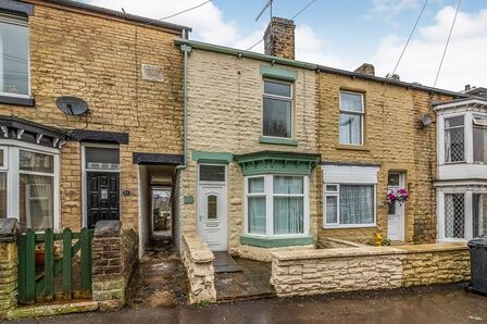 Thoresby Road, 3 bedroom Mid Terrace House to rent, £975 pcm