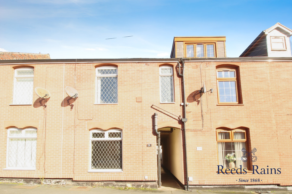 Main image of 2 bedroom Mid Terrace House for sale, Popple Street, Sheffield, South Yorkshire, S4