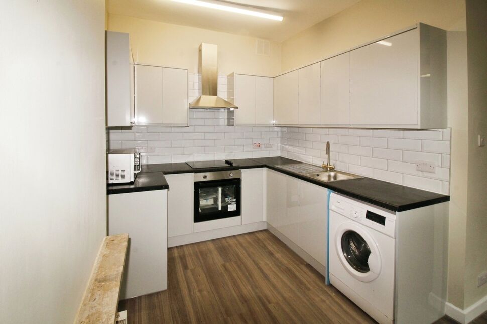 Main image of 1 bedroom  Flat to rent, Holme Lane, Sheffield, South Yorkshire, S6