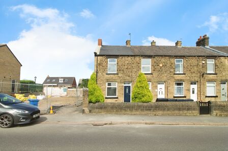 3 bedroom End Terrace House to rent