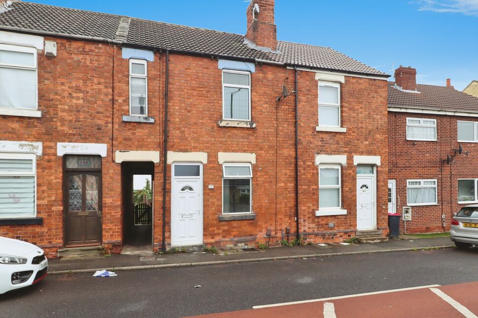 Main image of 3 bedroom Mid Terrace House for sale, Kilnhurst Road, Rawmarsh, South Yorkshire, S62