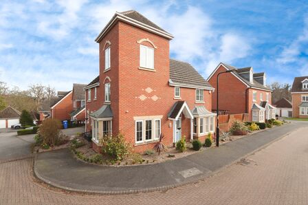 Church Glebe, 5 bedroom Detached House for sale, £500,000