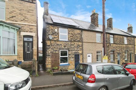 Leader Road, 3 bedroom End Terrace House to rent, £950 pcm