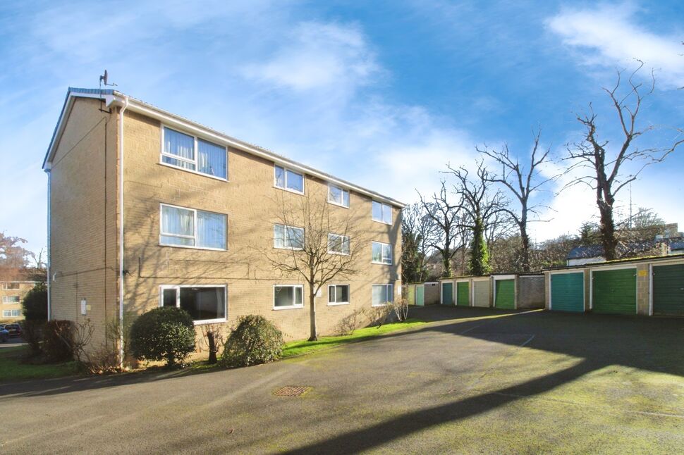 Main image of 2 bedroom  Flat to rent, Park Grange Croft, Sheffield, South Yorkshire, S2