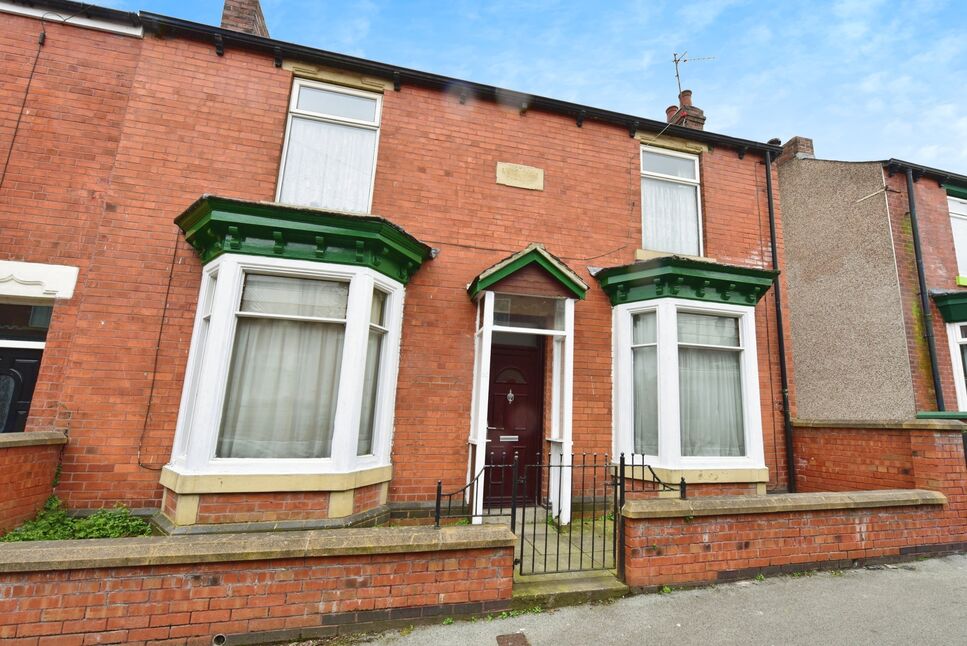 Main image of 2 bedroom End Terrace House for sale, Malton Street, Sheffield, South Yorkshire, S4