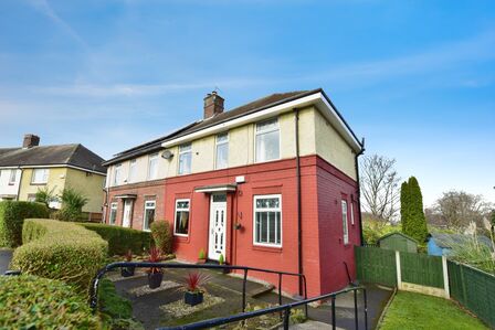 Gregg House Crescent, 3 bedroom Semi Detached House for sale, £160,000