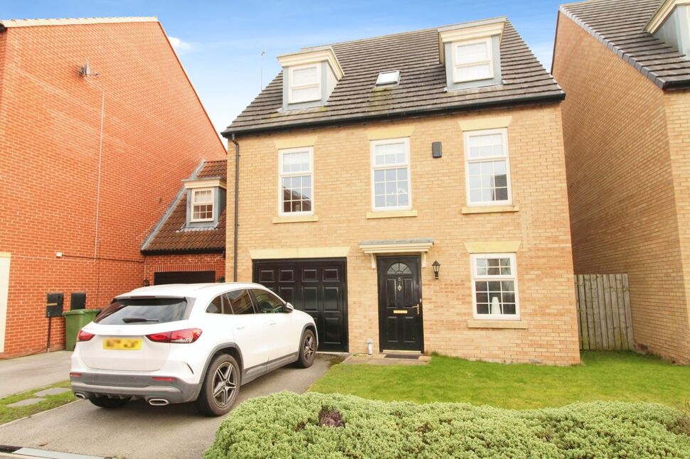 Main image of 4 bedroom Detached House to rent, Renison Court, Leeds, LS15