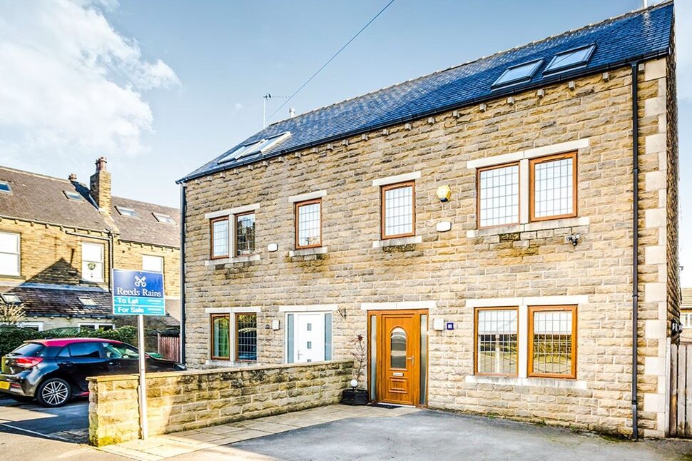 Main image of 4 bedroom Semi Detached House to rent, Lea Street, Lindley, West Yorkshire, HD3