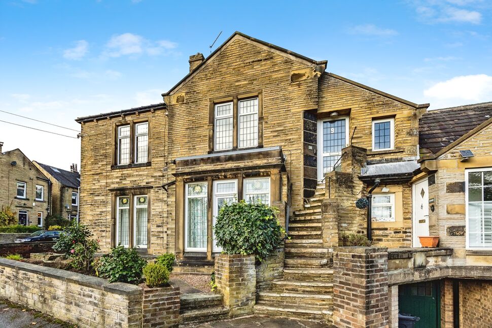 Main image of 2 bedroom  Flat for sale, Daisy Lea Lane, Lindley, Huddersfield, West Yorkshire, HD3