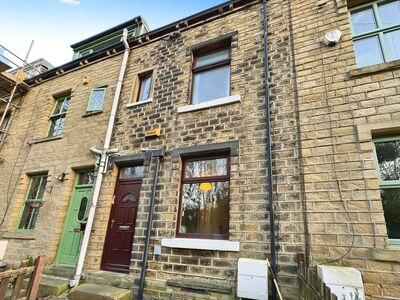 Wood Terrace, 3 bedroom Mid Terrace House to rent, £800 pcm