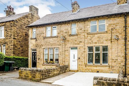 Leymoor Road, 3 bedroom Mid Terrace House to rent, £900 pcm