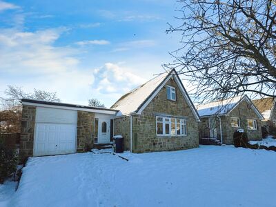 3 bedroom Detached Bungalow to rent