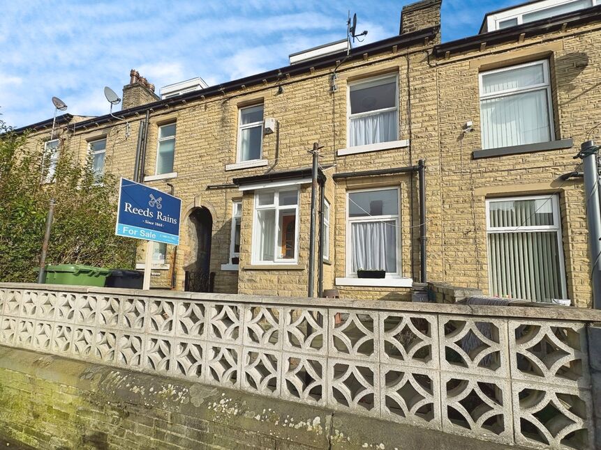 Main image of 2 bedroom Mid Terrace House for sale, Corby Street, Birkby, Huddersfield, West Yorkshire, HD2