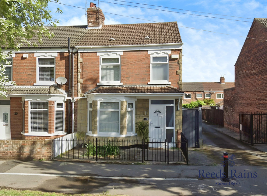 Main image of 3 bedroom End Terrace House for sale, Southcoates Lane, Hull, East Yorkshire, HU9