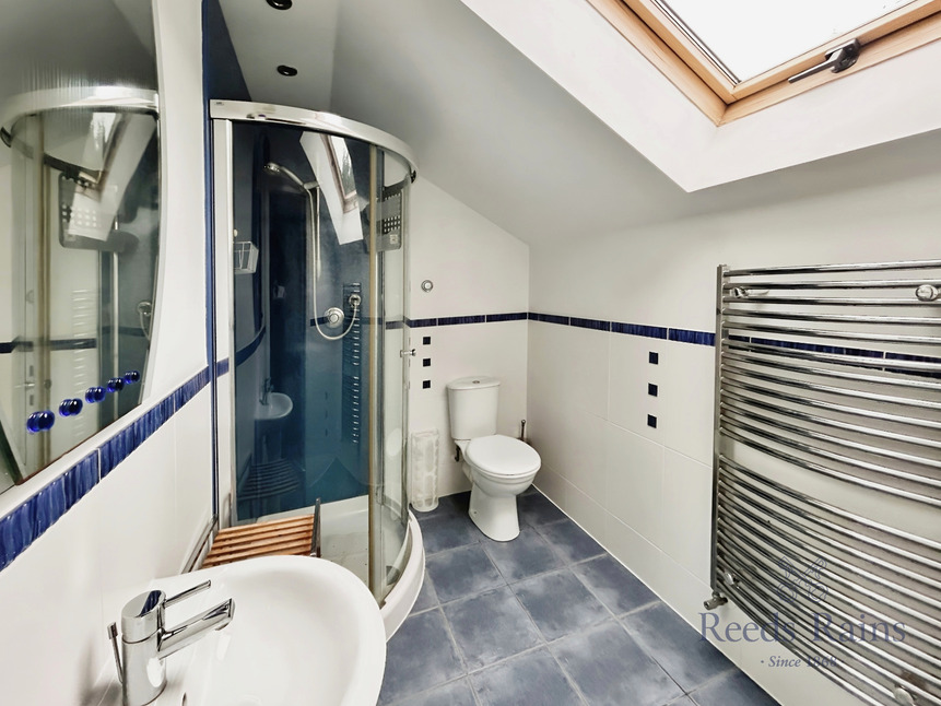 En-Suite Bathroom