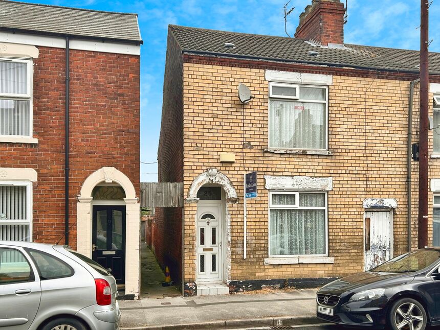 Main image of 2 bedroom End Terrace House for sale, Middleburg Street, Hull, East Yorkshire, HU9